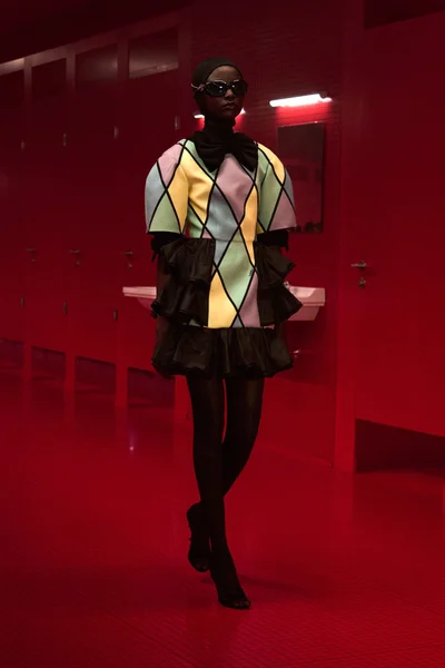Look 68